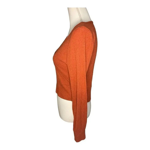 Hollister Women’s Large Orange Long Sleeved Faux Wrap Cropped Sweater - Picture 3 of 4